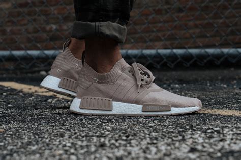 NMD r1 Adidas beige